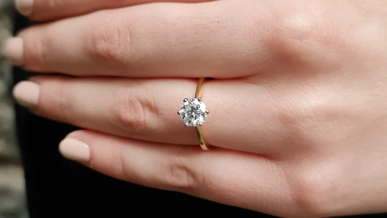 6-Claw Tulip Style Solitaire Engagement Ring SR1025-1.0 made in Ireland