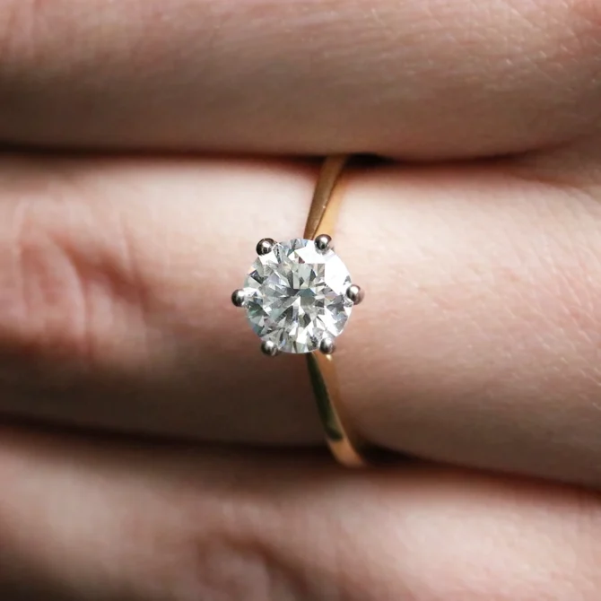 6-Claw Tulip Style Solitaire Engagement Ring SR1025-1.0 on hand