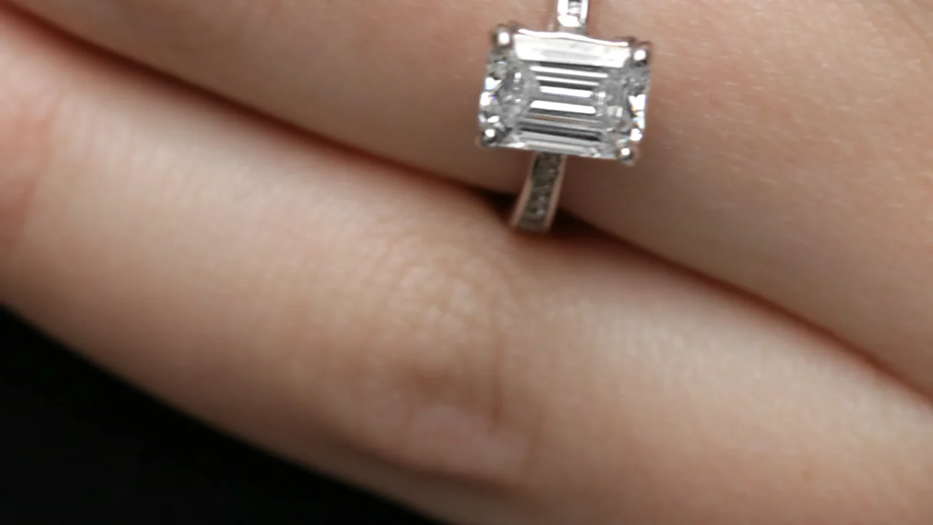Emerald Cut Side Stone Diamond Engagement Ring on hand PR1026-1