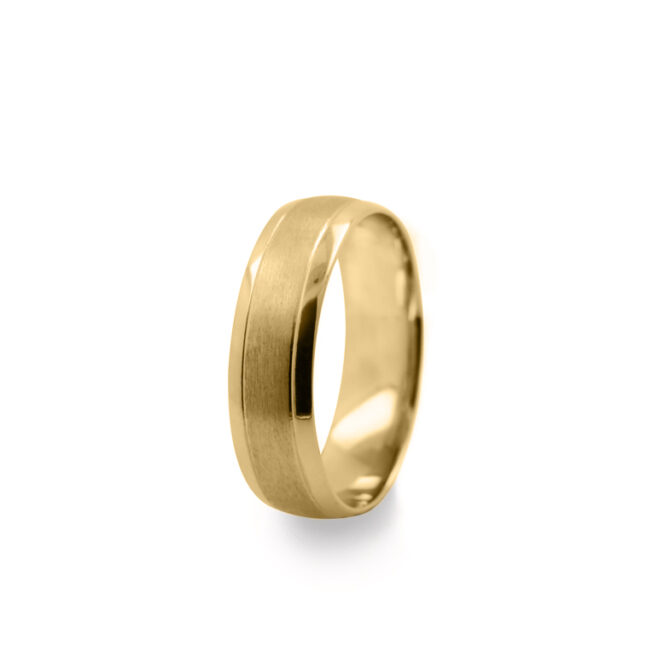 GWR2015 Gents Pattern Brushed Centre Yellow Gold Wedding Ring