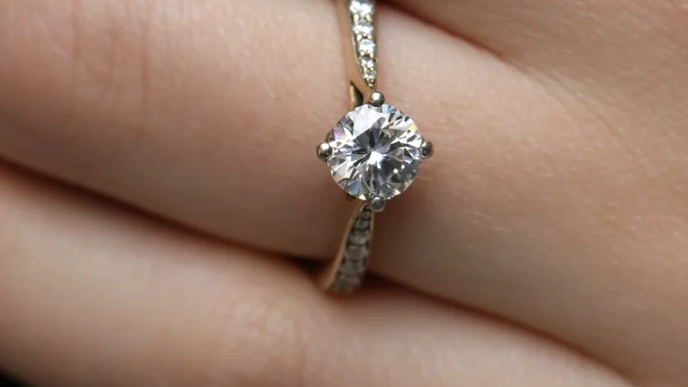 Pave Compass Set Side Stone Diamond Ring on hand PR1023-2