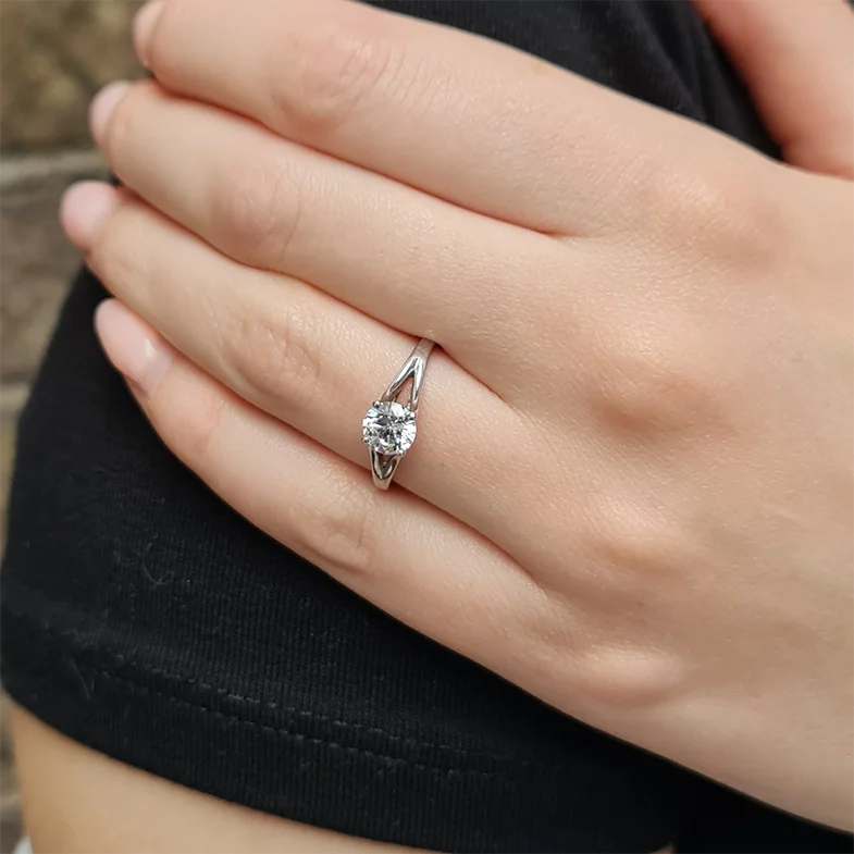 Round Split Band Diamond Engagement Ring SR1002 Bespoke