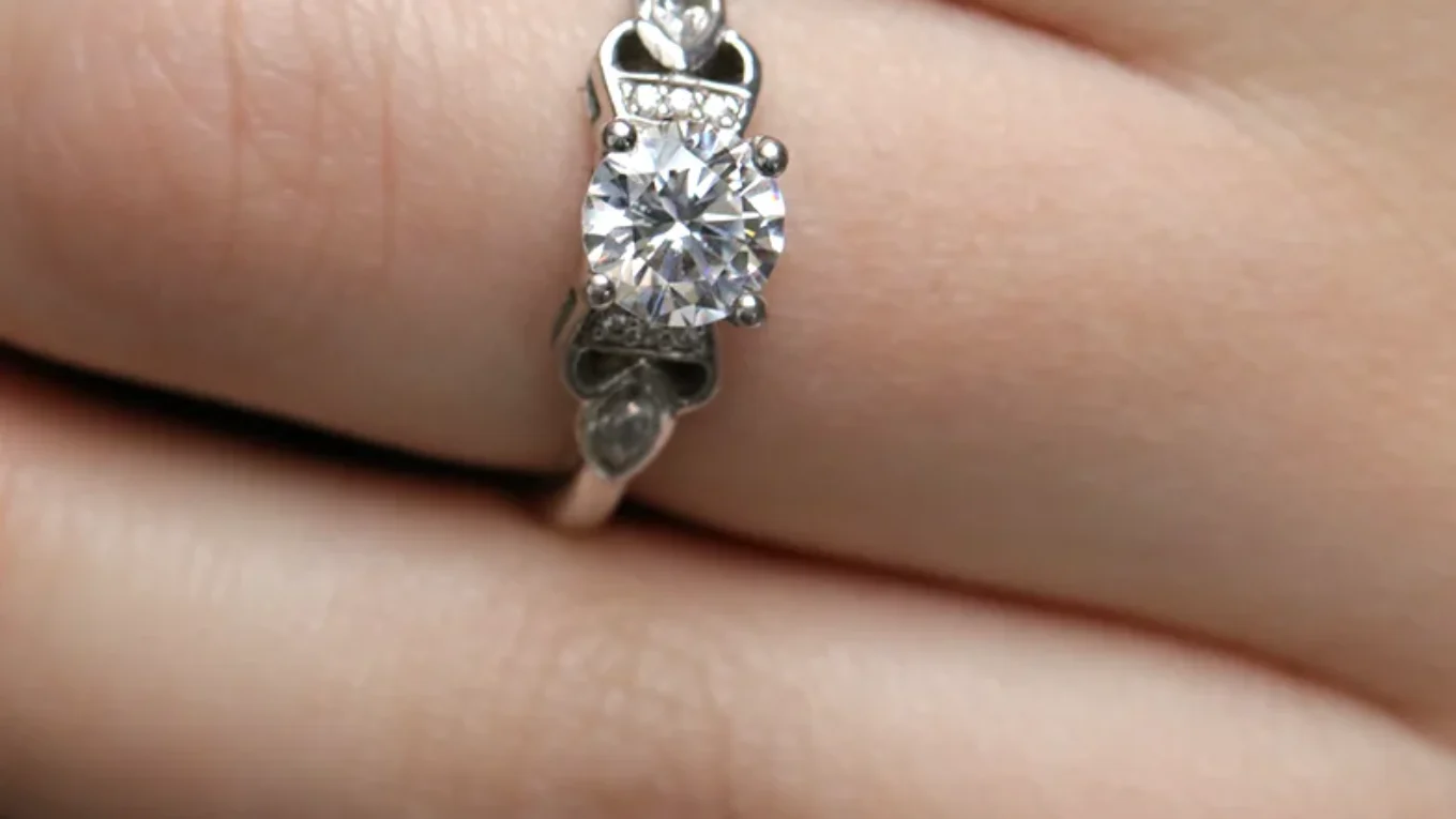 Vintage style diamond engagement ring made in Dublin on hand pr1066-3