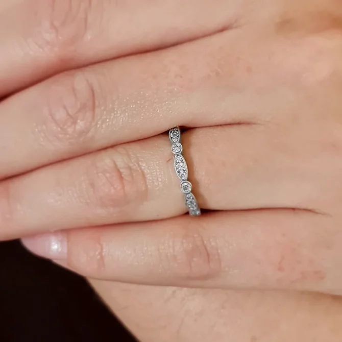 vintage style diamond wedding ring in white gold sb3367