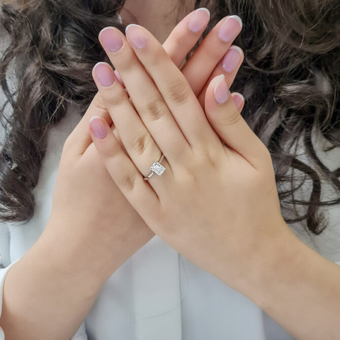 1.00 Carat Radiant Cut Diamond Ring SR1031 on hand 1