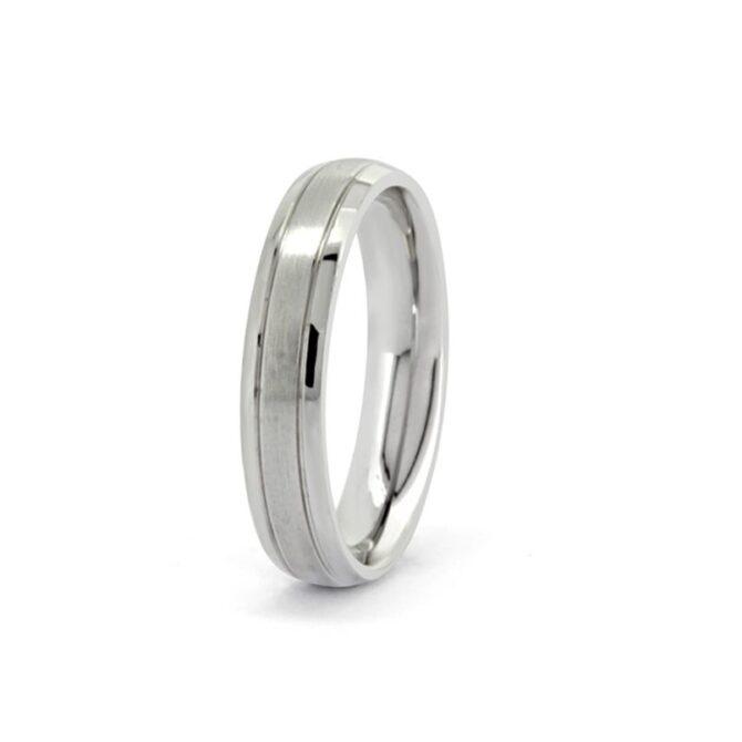 gents wedding band with matte centre