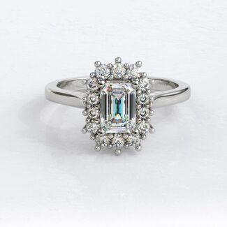 Bespoke-designed-diamond-halo-engagement-ring-sb0027-image-3