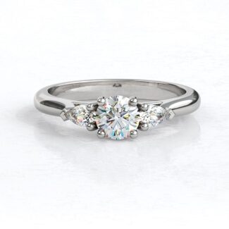 Bespoke-designed-diamond-three-stone-engagement-ring-sb0001-image-3