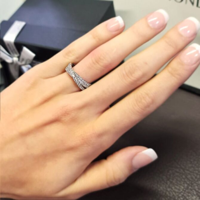 wr2039-layered-pave-set-ladies-diamond-wedding-ring-image-1