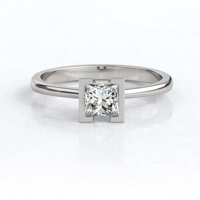 sb0523-bespoke-designed-princess-cut-diamond-solitaire-ring-image-1
