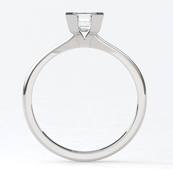 sb0523-bespoke-designed-princess-cut-diamond-solitaire-ring-image-3