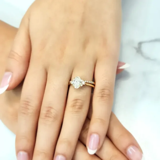 Yellow gold oval side stone diamond engagement ring Dublin-pr1054-2