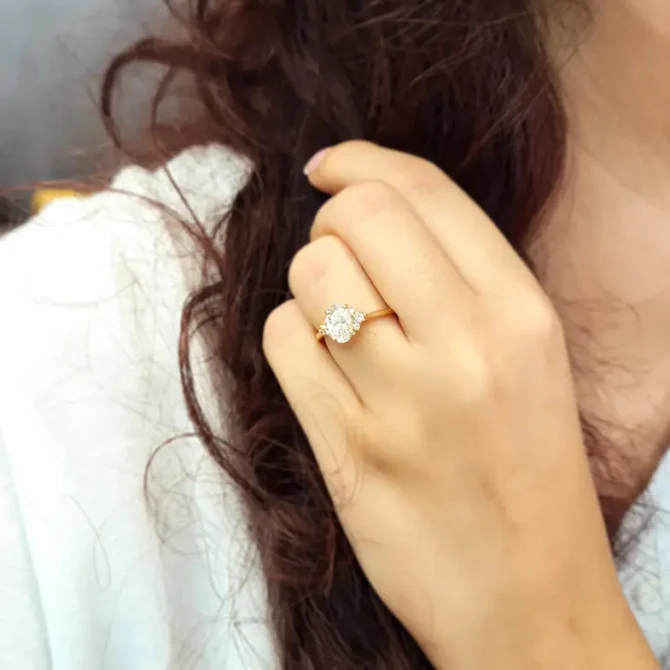 Yellow gold oval side stone diamond engagement ring Dublin-pr1054-4