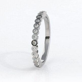 sb1052-bespoke-designed-bezel-set-ladies-diamond-wedding-ring-image-1