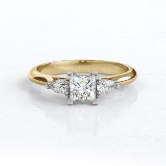 sb0668-bespoke-designed-princess-cut-diamond-three-stone-ring-image-1