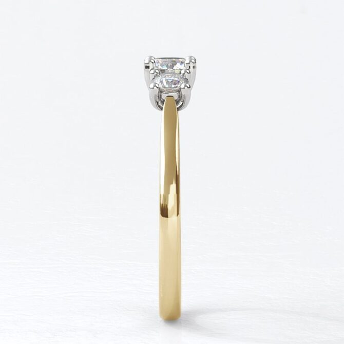 tr1020-18k-yellow-gold-round-cut-diamond-trilogy-ring-image-2