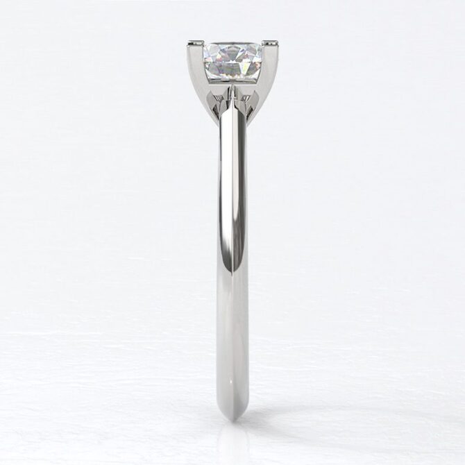 sb2147-bespoke-designed-round-cut-diamond-solitaire-engagement-ring-image-1