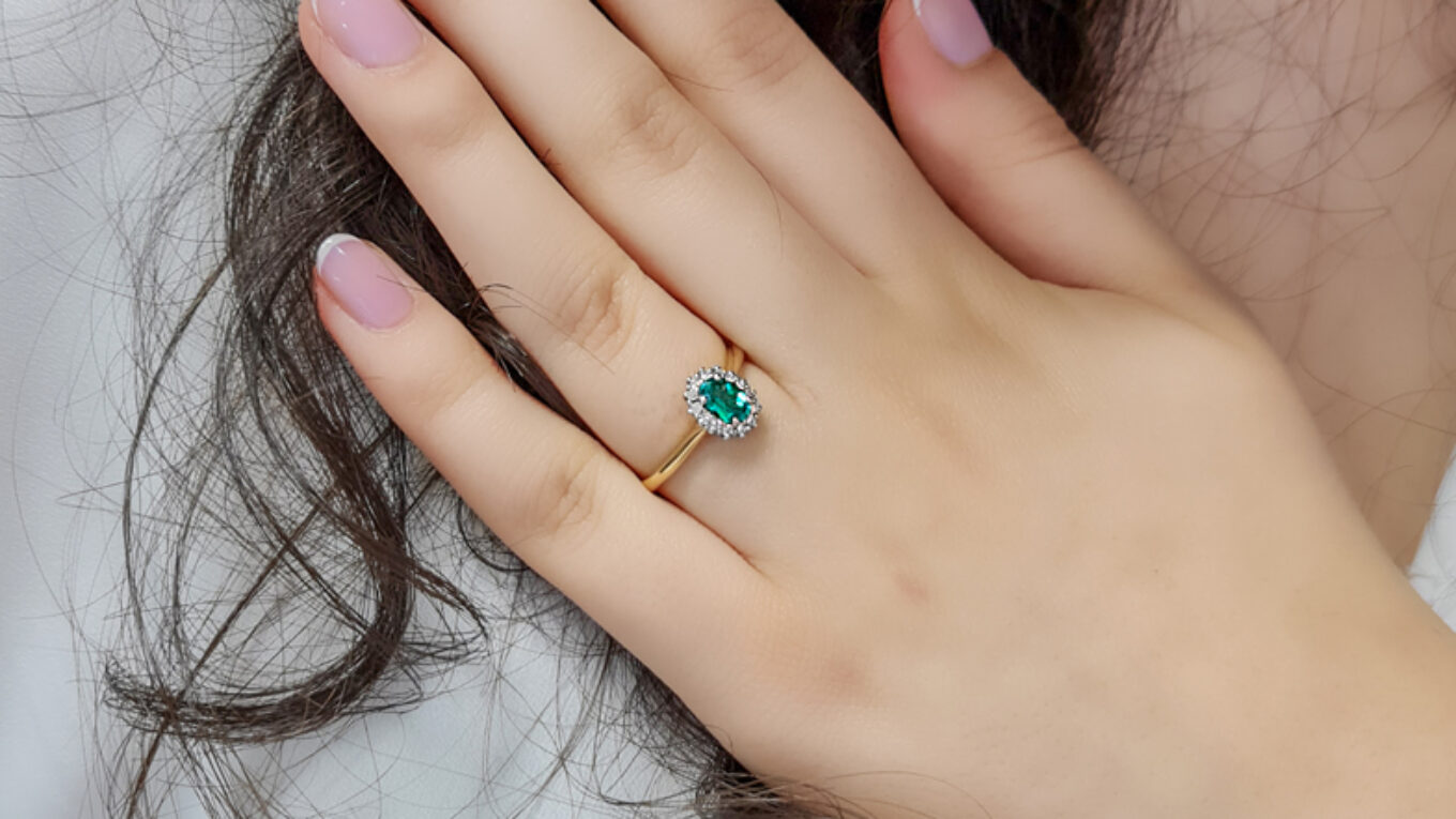 0.85ct Oval Cut Emerald Halo Ring CR1047 on hand 2