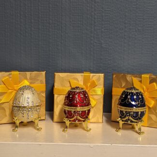 Vesta Egg Ring Boxes Open 3 Colours Closed