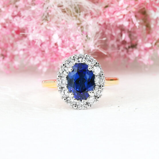 2.80ct Oval Cut Blue Sapphire & Diamond Ring GR128 (1)