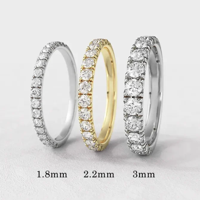 claw set diamond ring in gold or platinum made in Ireland ET1001 made in Ireland