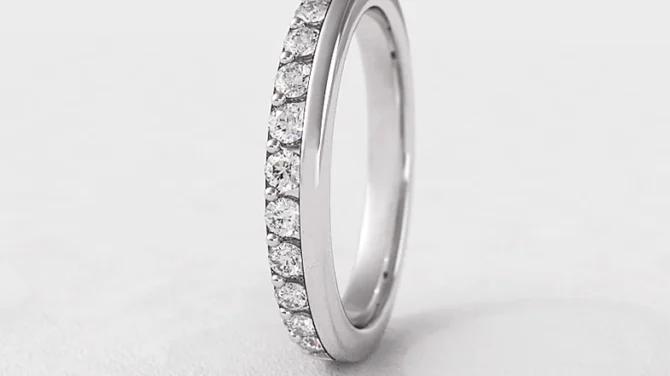 Claw set and plain diamond set ladies ring in white gold sb4019