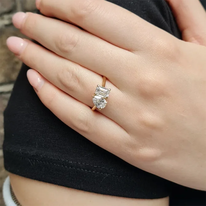 Toi et moi diamond engagement ring on hand total 2.09ct on hand tr1099-1