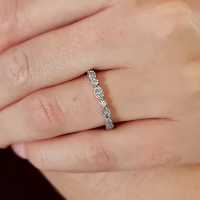 marquise and round diamond ring sb1605