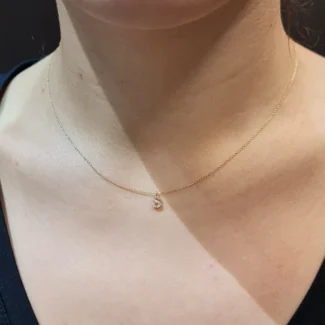 BPN067 -18k Yellow Gold Natural Diamond Letter Pendant-2