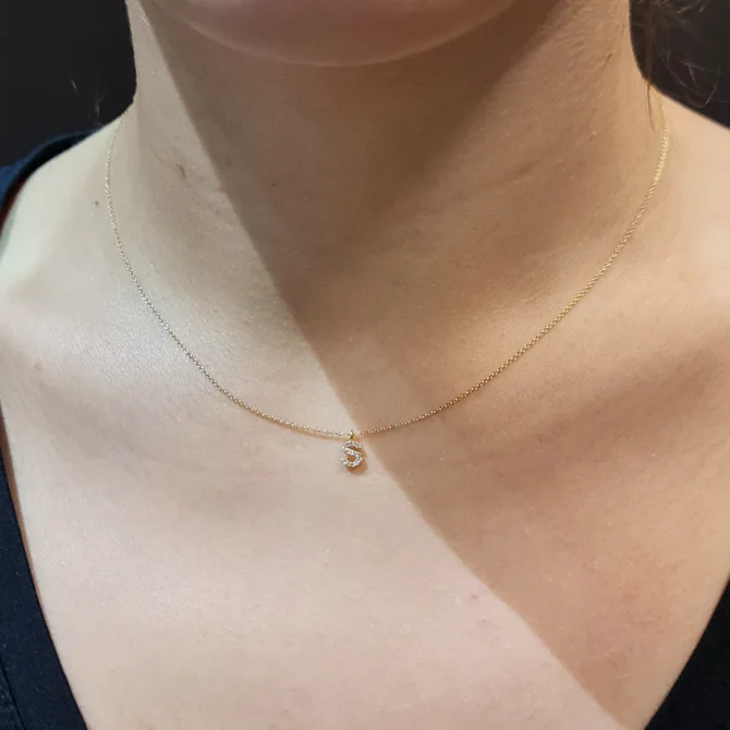 BPN067 -18k Yellow Gold Natural Diamond Letter Pendant-2