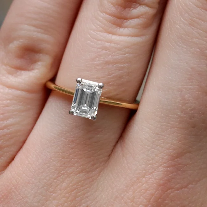 1.00ct Emerald Cut Solitaire Diamond Engagement Ring SR1045