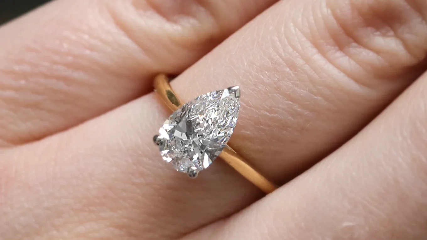 Pear Cut Single Stone Engagement Ring SR1094 on hand 1.50ct - Made in Dublin, Ireland