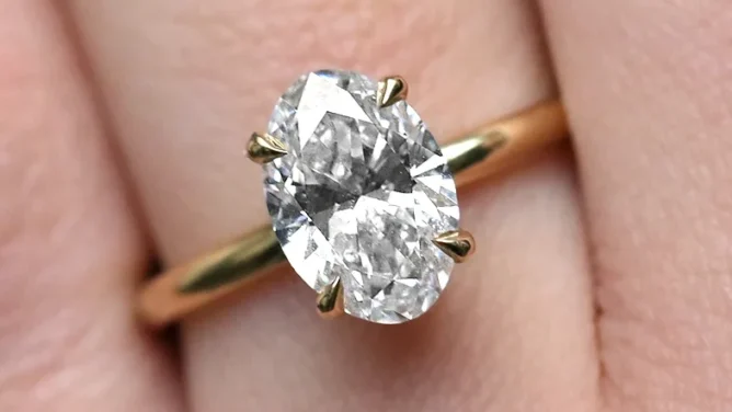 Solitaire Rings - Bespoke Diamonds Dublin, Ireland - solitaire engagement ring, solitaire diamond ring