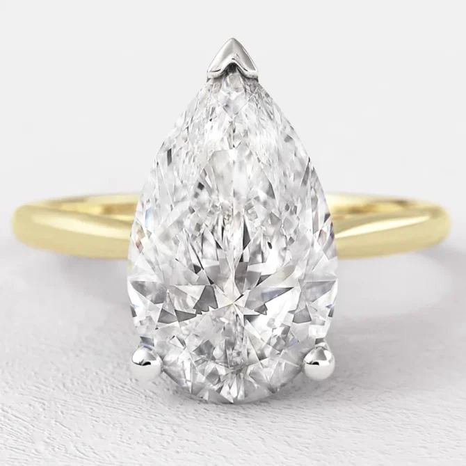 Pear Solitaire Engagement Rings
