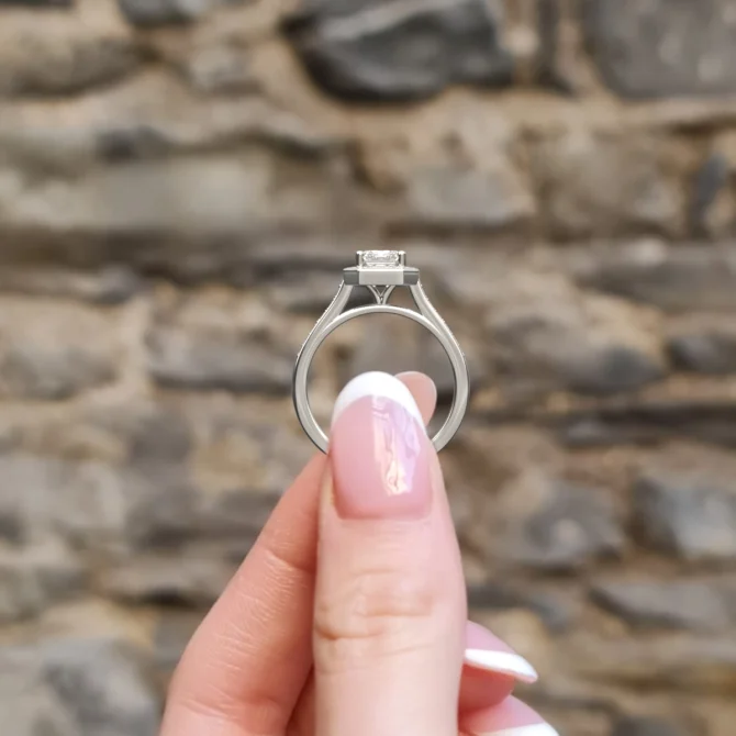 hand image vr1006 pave set halo diamond ring