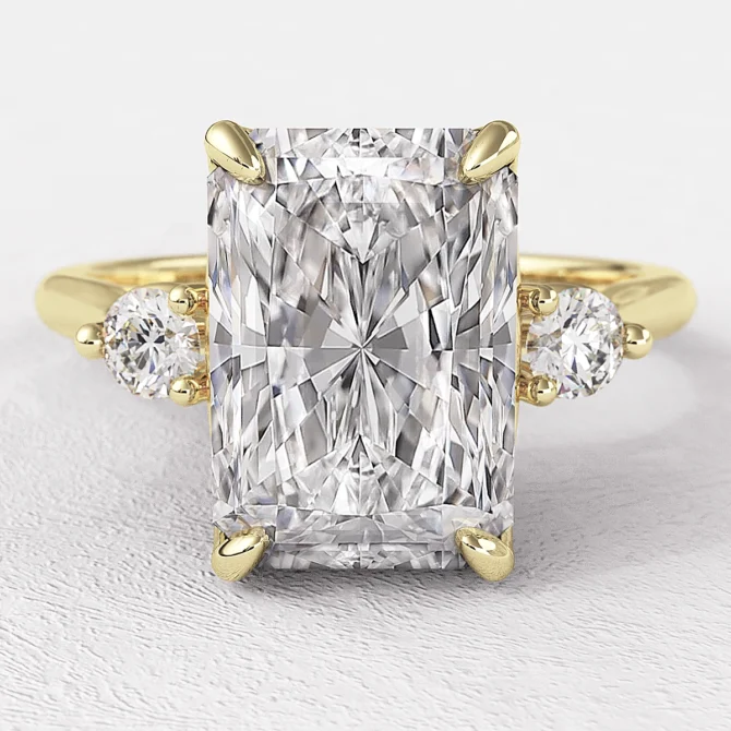 Radiant Cut Trilogy Diamond Ring TR1105 feature image - yellow gold